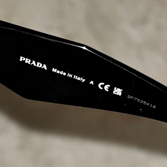 AUTHENTIC Prada Black Designer Sunglasses - Picture 9 of 10